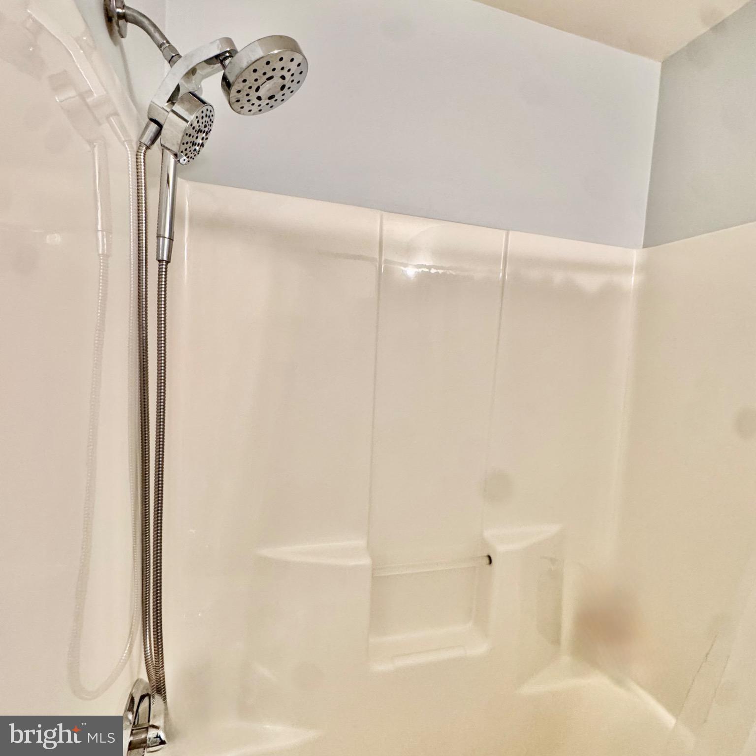 SANIBEL VILLAGE - Residential