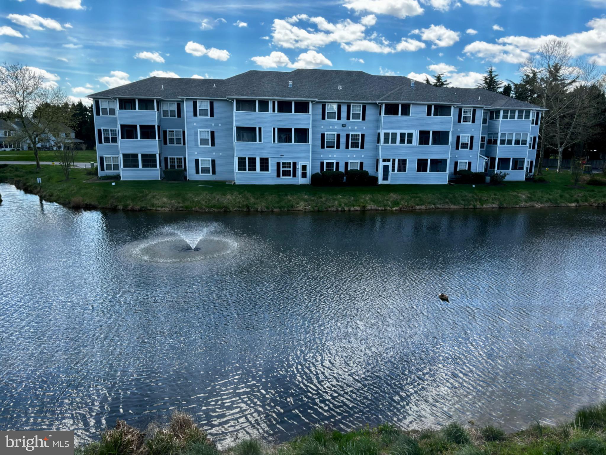 SANIBEL VILLAGE - Residential