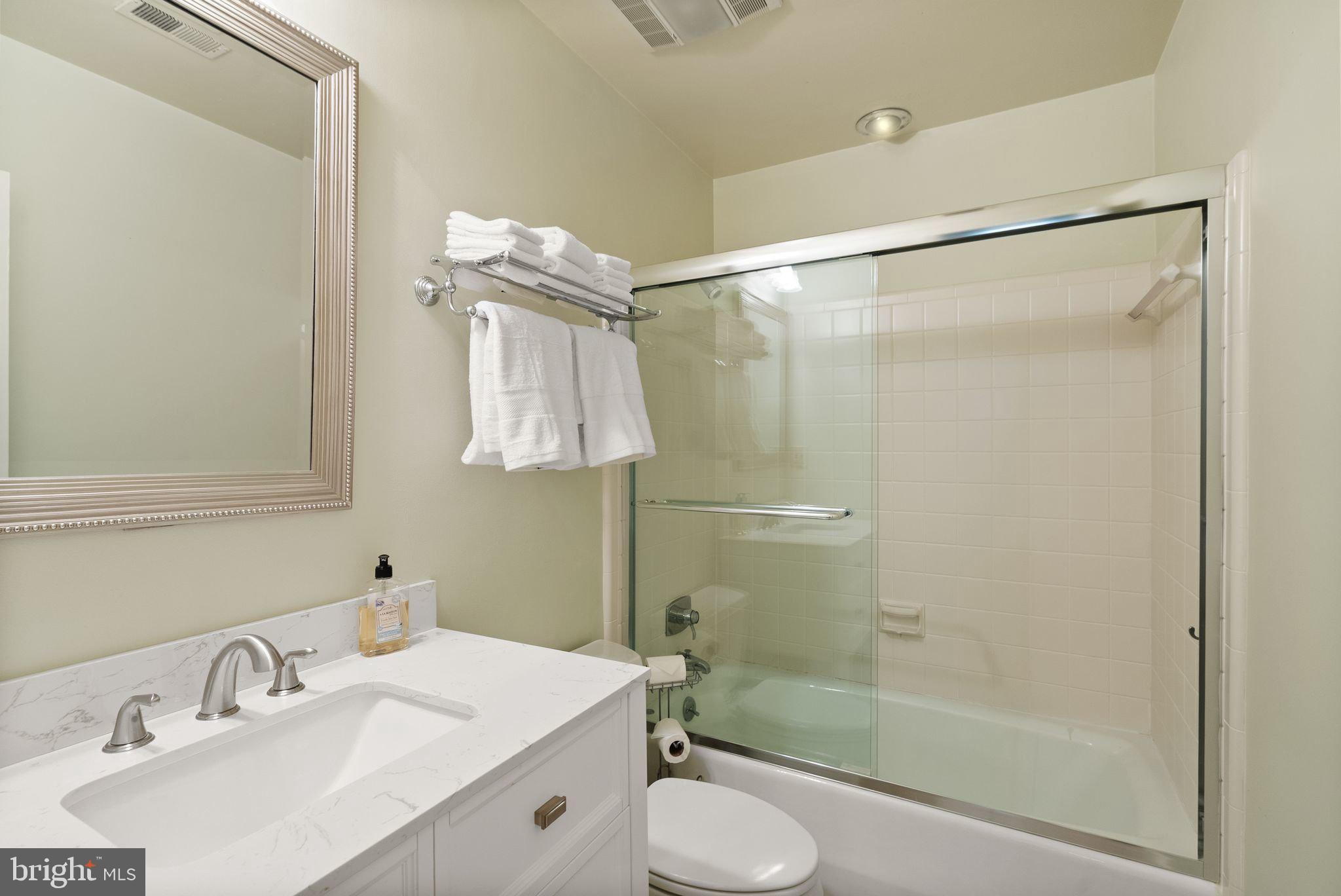 POTOMAC OUTSIDE - Residential