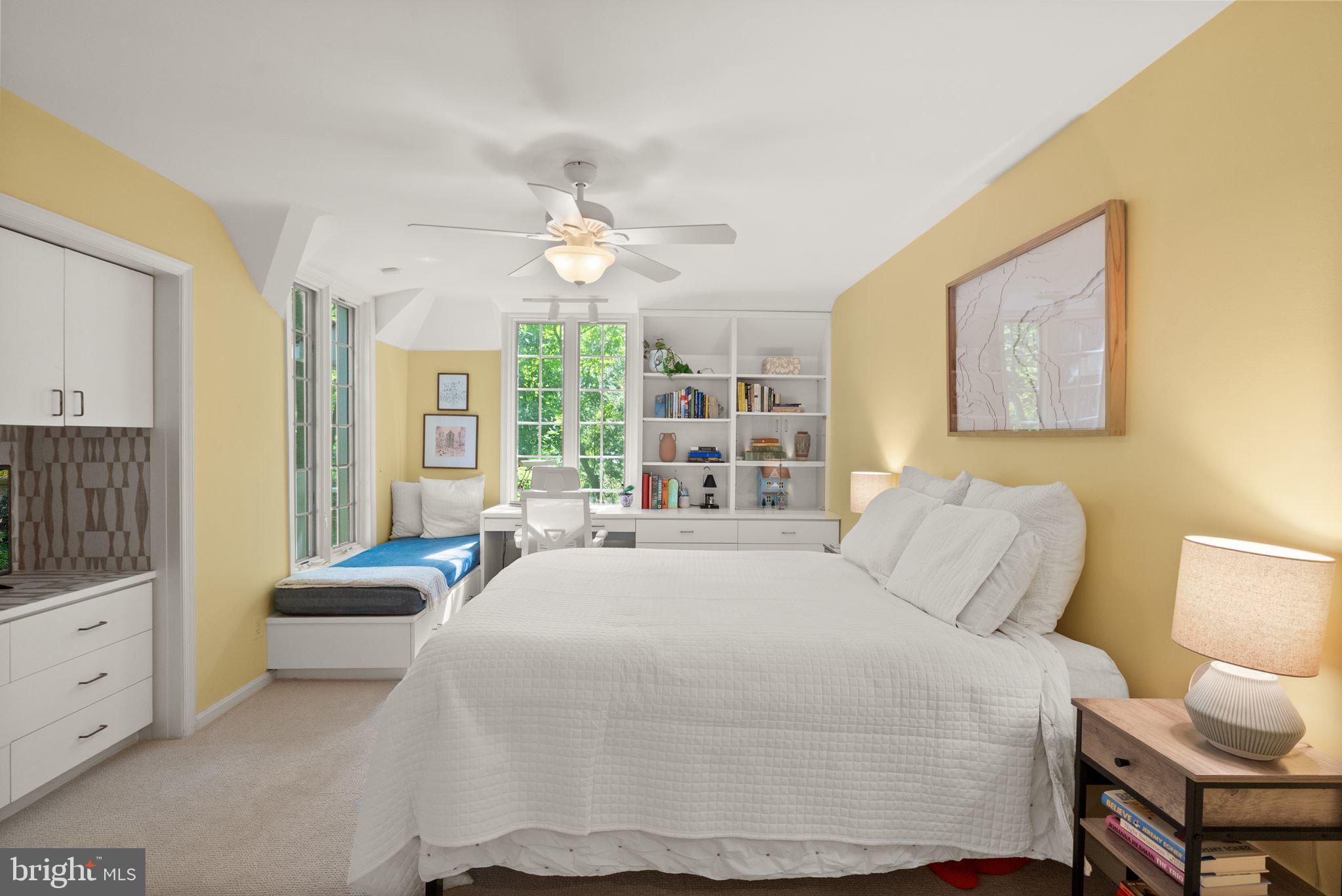 POTOMAC OUTSIDE - Residential