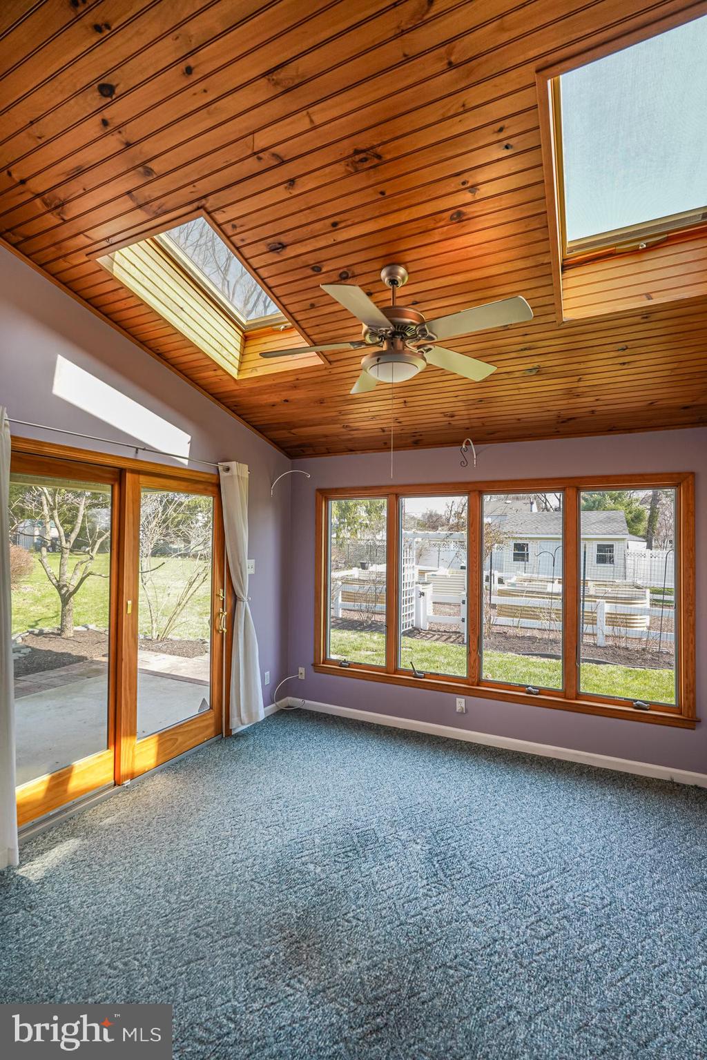 BURGUNDY HILLS - Residential