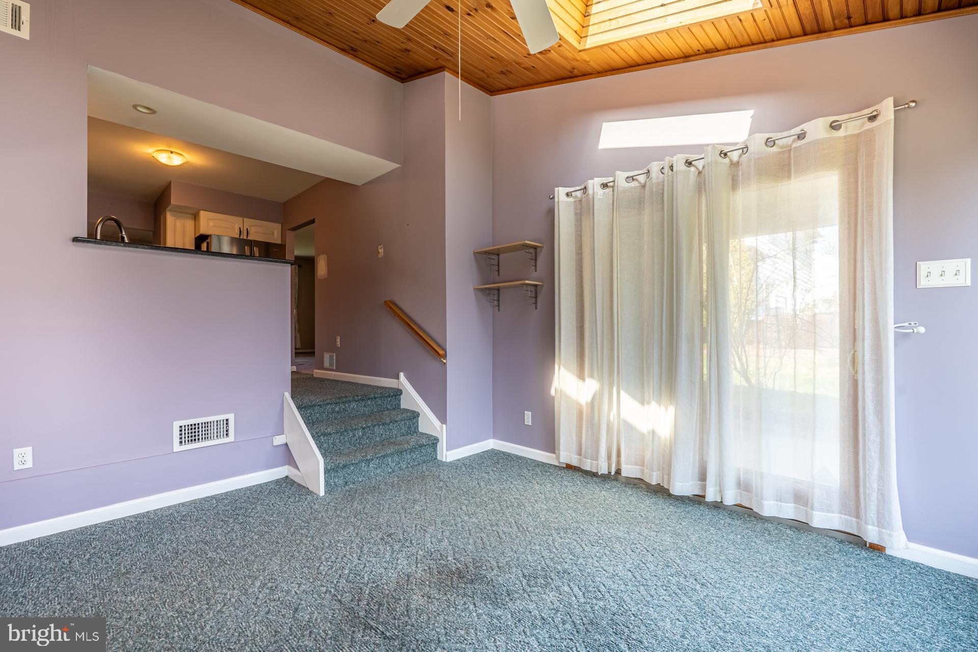 BURGUNDY HILLS - Residential