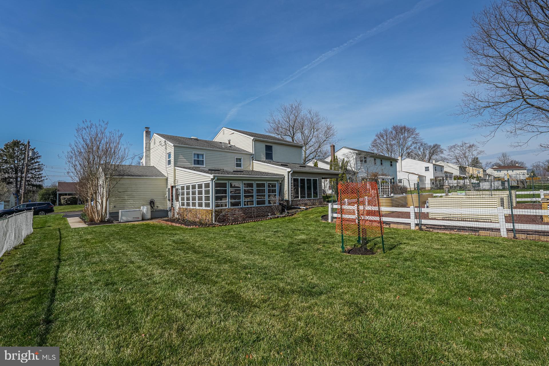 BURGUNDY HILLS - Residential