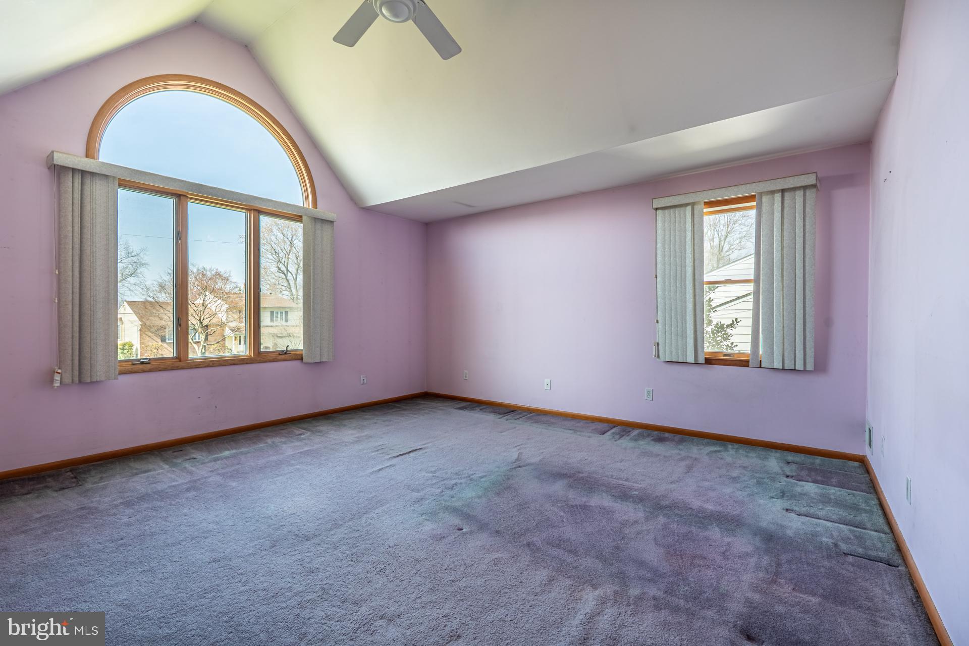 BURGUNDY HILLS - Residential