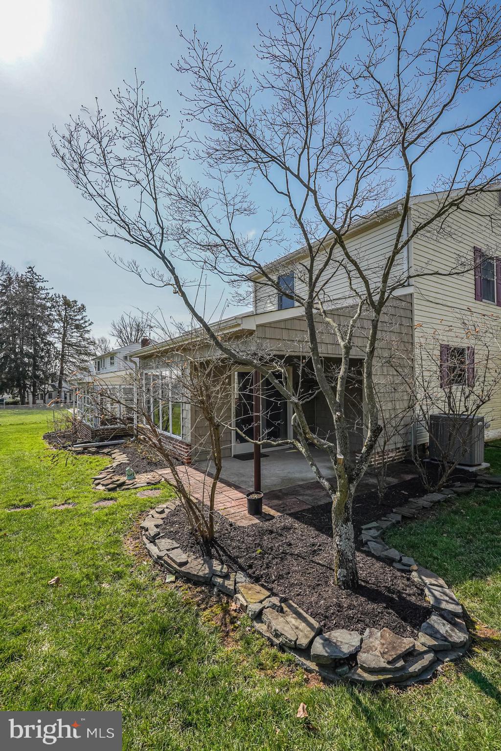 BURGUNDY HILLS - Residential