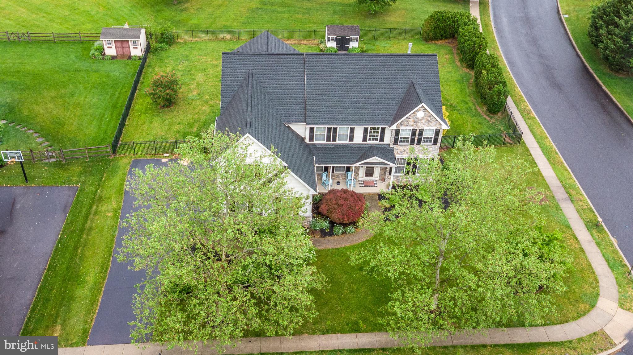 BRADFORD WOODS - Residential