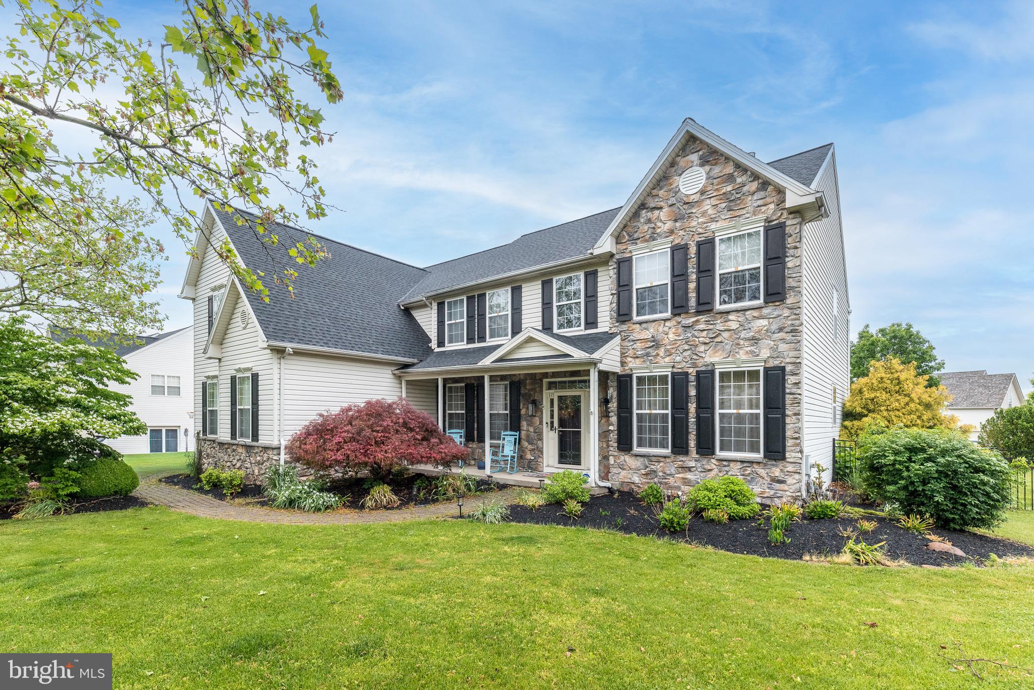 BRADFORD WOODS - Residential