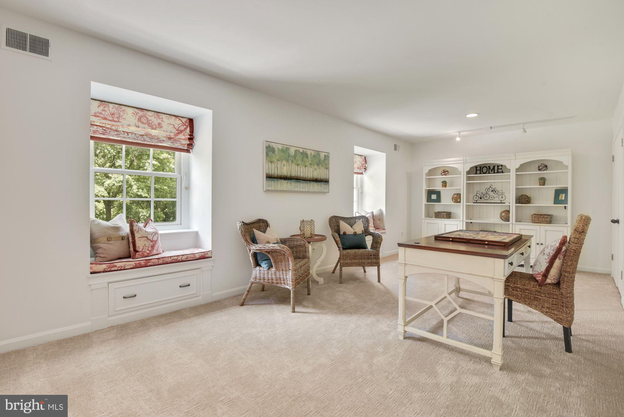 GREAT FALLS ESTATES - Residential