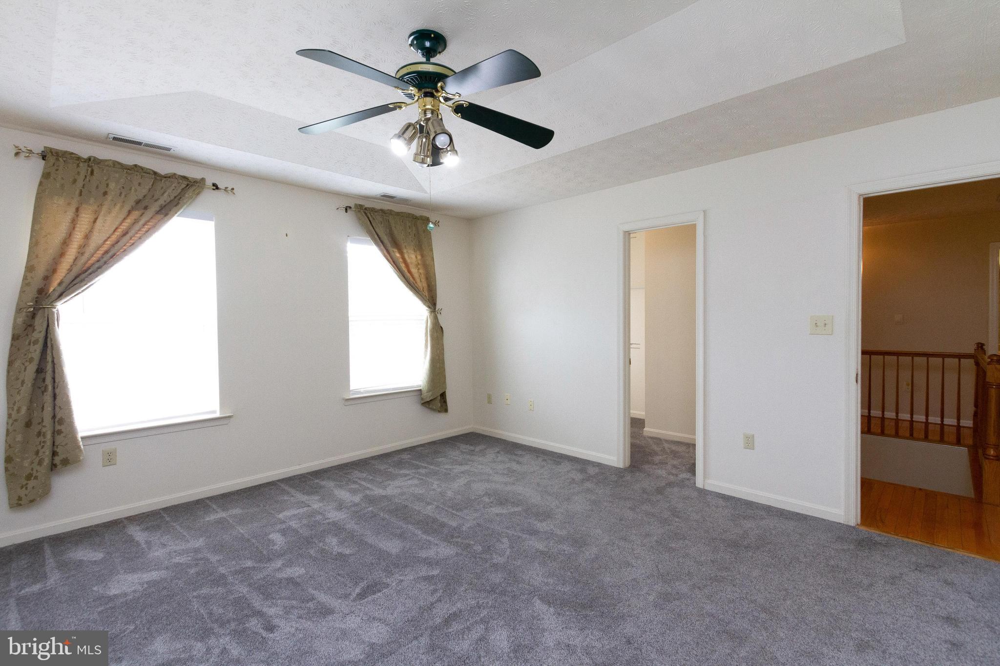 ARGYLE HILLS - Residential Lease