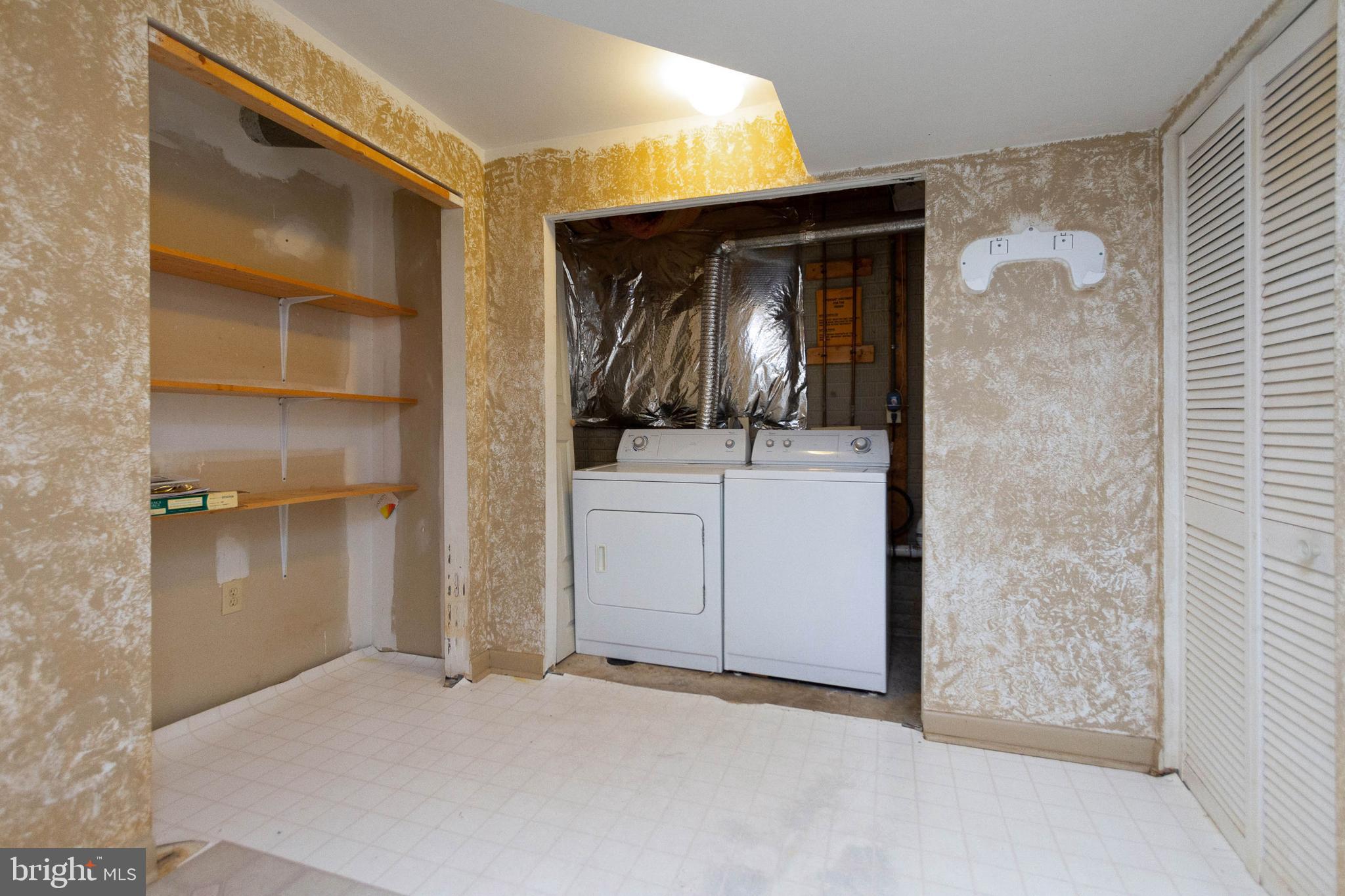 ARGYLE HILLS - Residential Lease