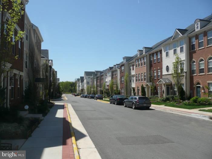 VILLAGE PLACE AT GAINESVILLE - Residential Lease