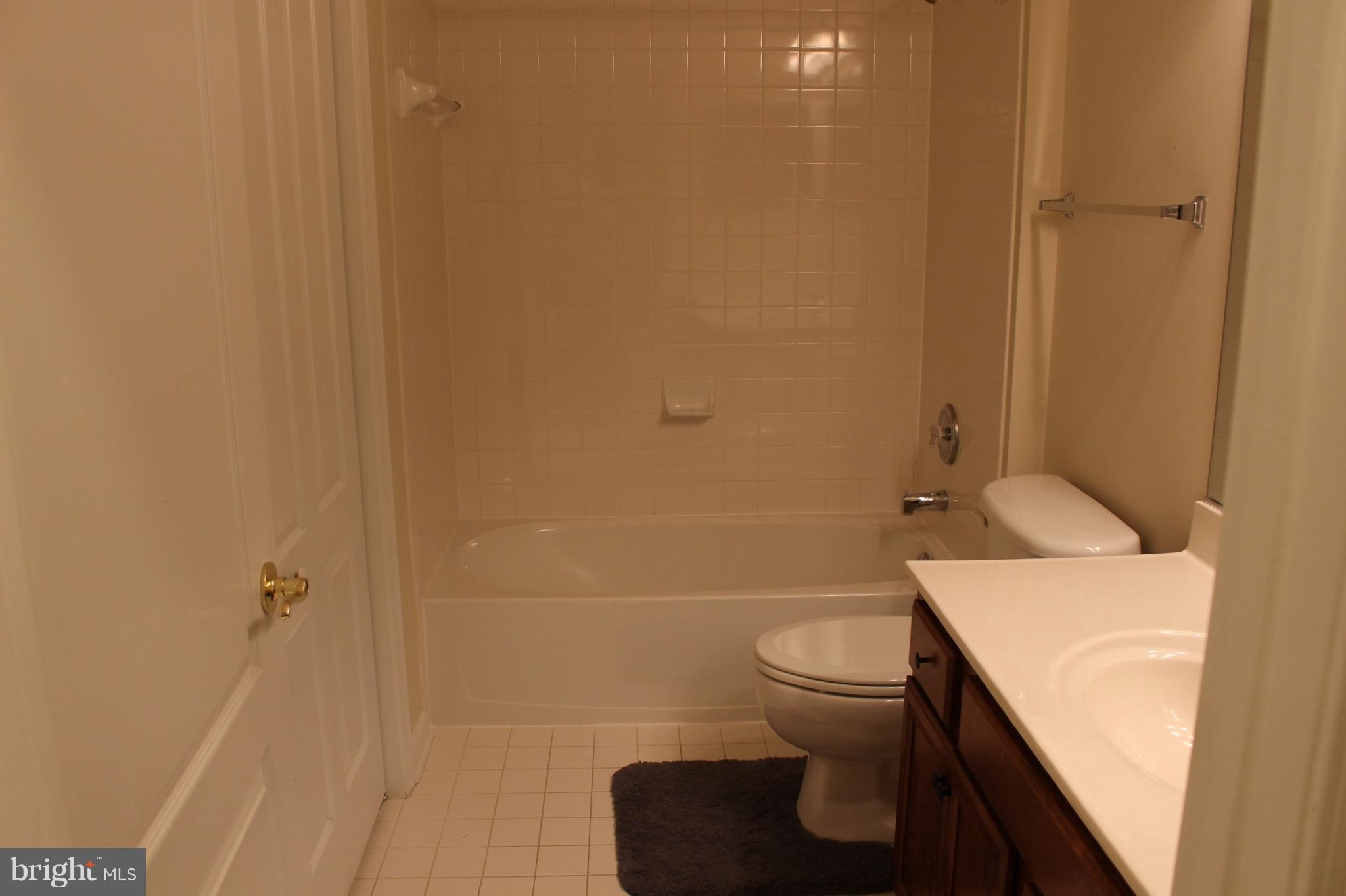 VILLAGE PLACE AT GAINESVILLE - Residential Lease