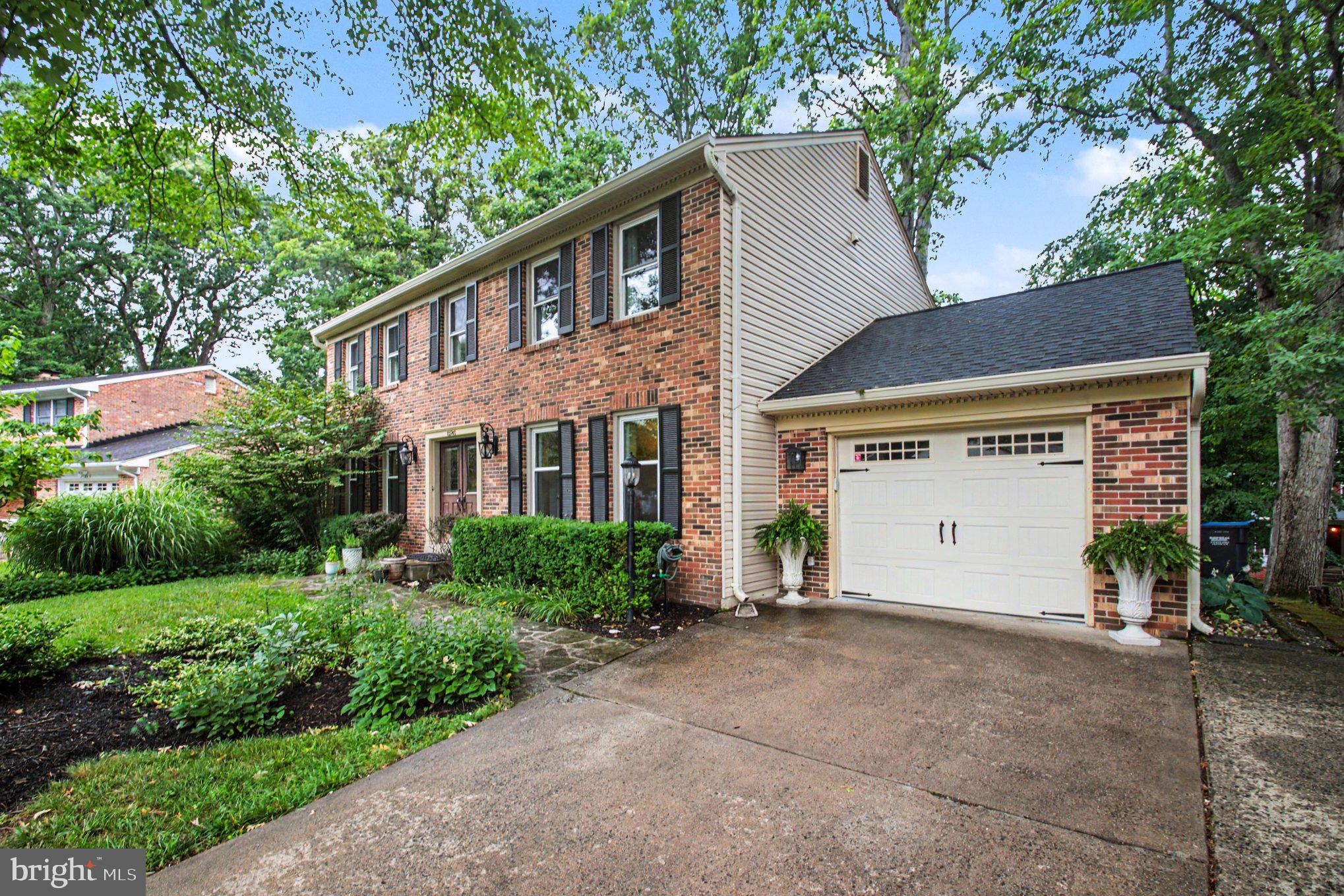 15745 EDGEWOOD DRIVE