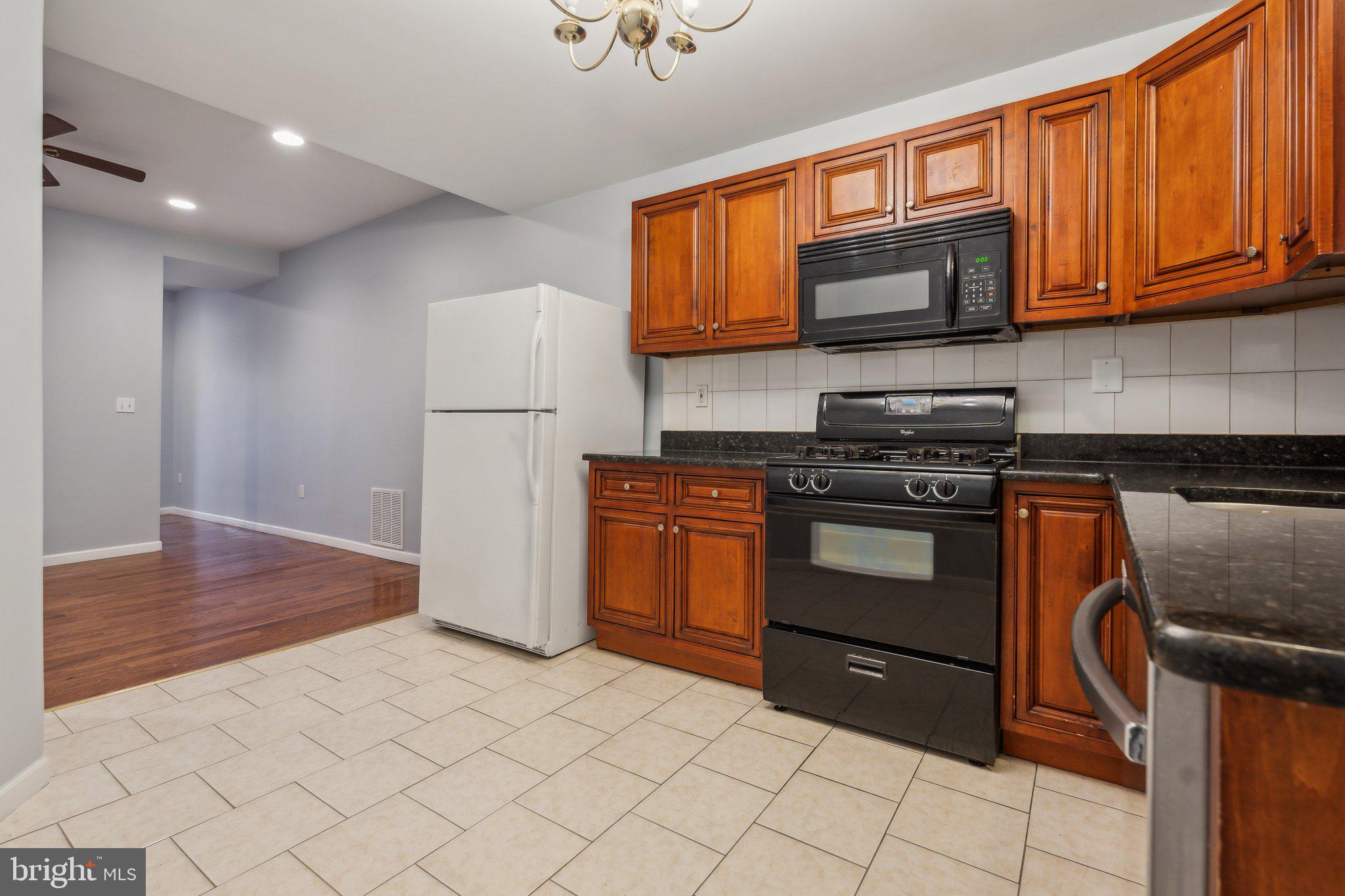 WASHINGTON VILLAGE - Residential