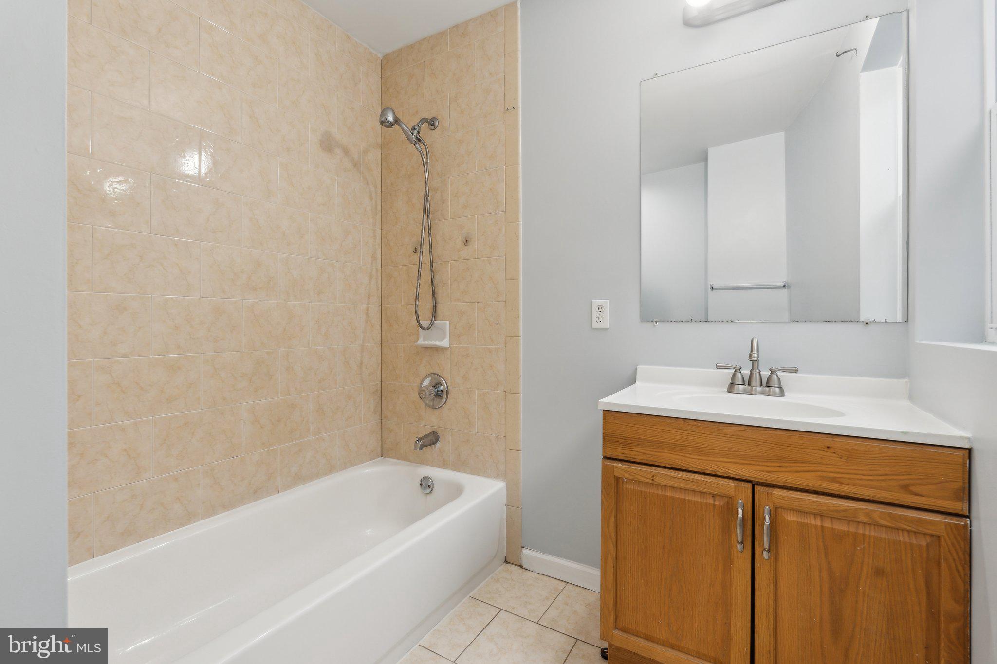 WASHINGTON VILLAGE - Residential