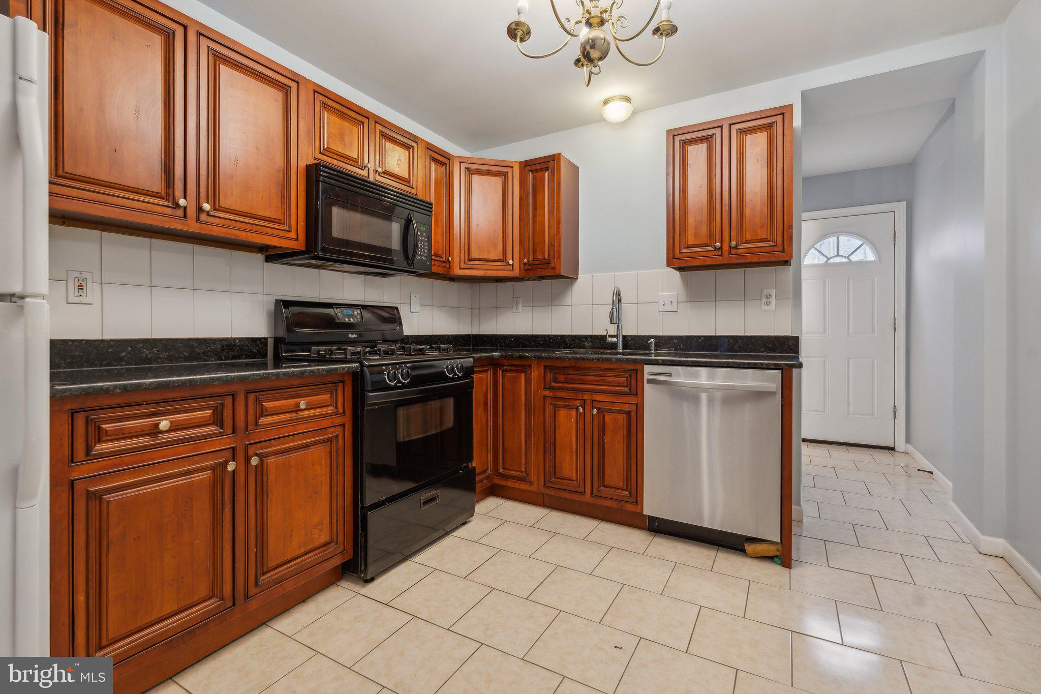 WASHINGTON VILLAGE - Residential