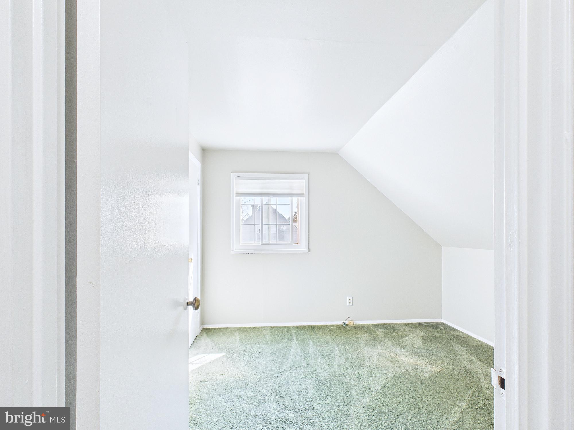 MIDDLETOWN - Residential