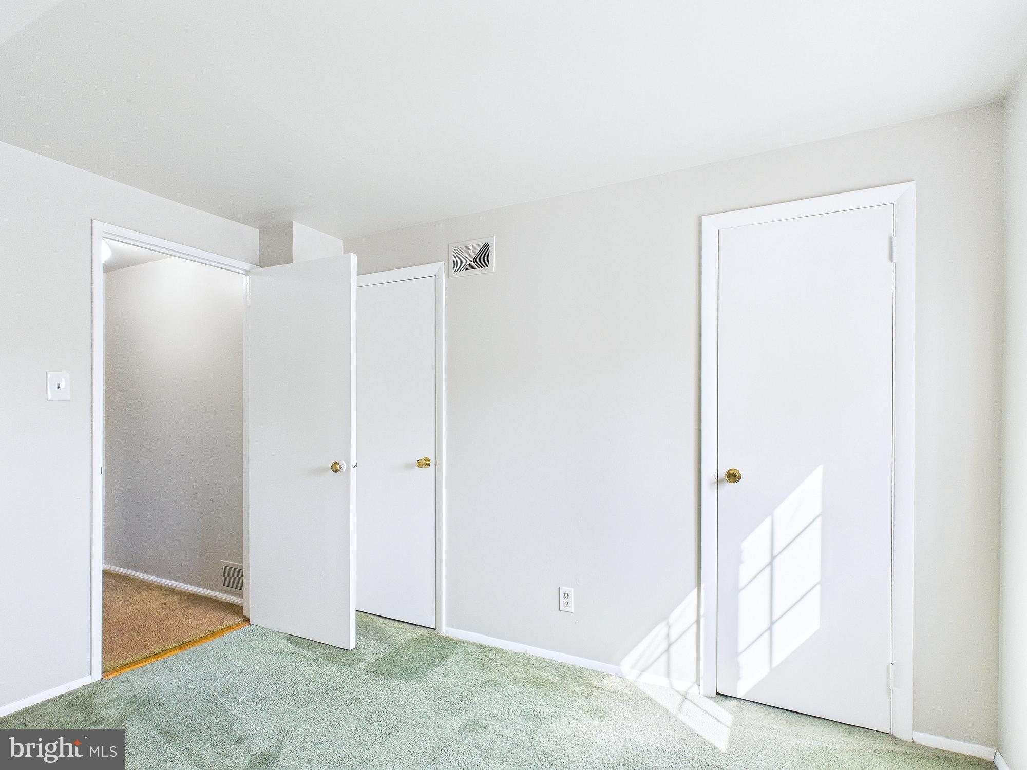 MIDDLETOWN - Residential