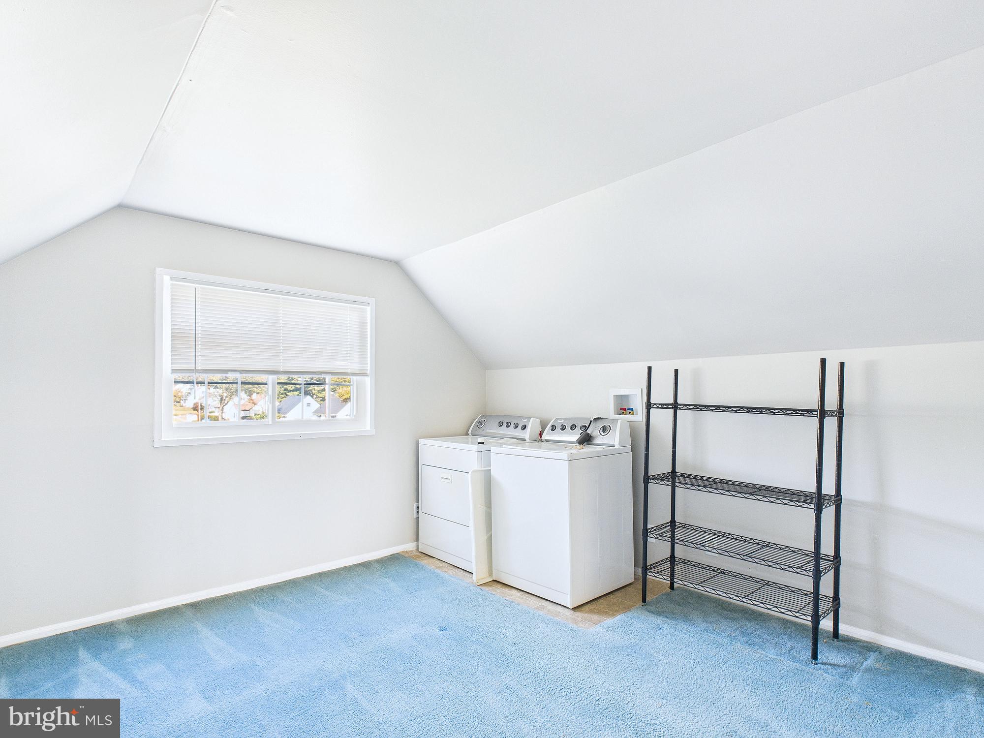 MIDDLETOWN - Residential