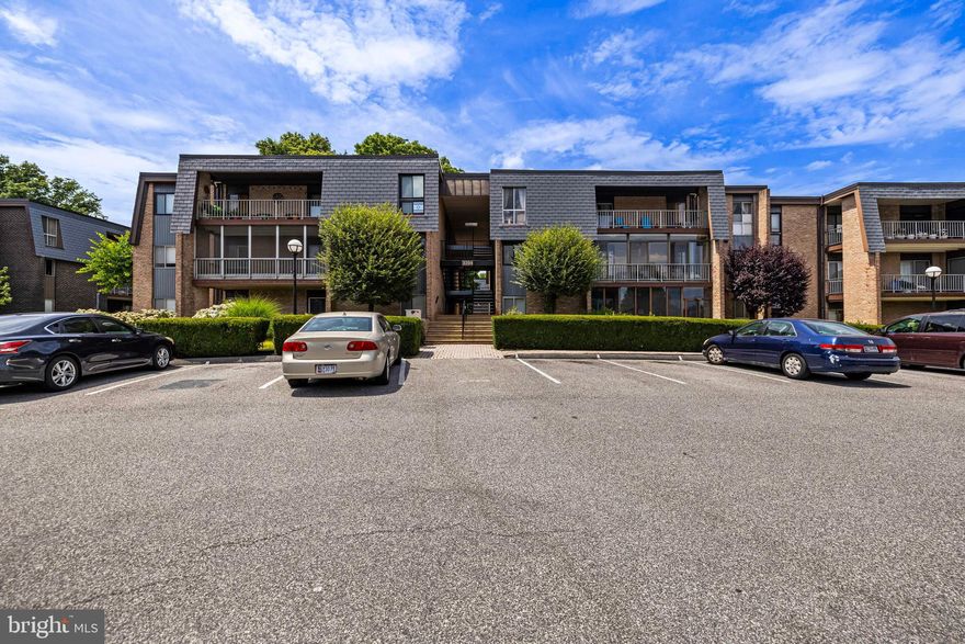 2 bedroom condo on second floor in desirable Stevenson Village Condominiums. Take advantage of the inground pool in time for the summer heat! Large eat-in kitchen offers full-sized washer & dryer; the roomy living room has sliders to the  south-facing balcony as does the dining room.  Sunny primary suite with southerly and westerly window exposures plus ensuite bath and spacious walk-in closet.   Welcome to this peaceful community that offers incredible convenience to the areas shops, services, eateries and main commuter routes.