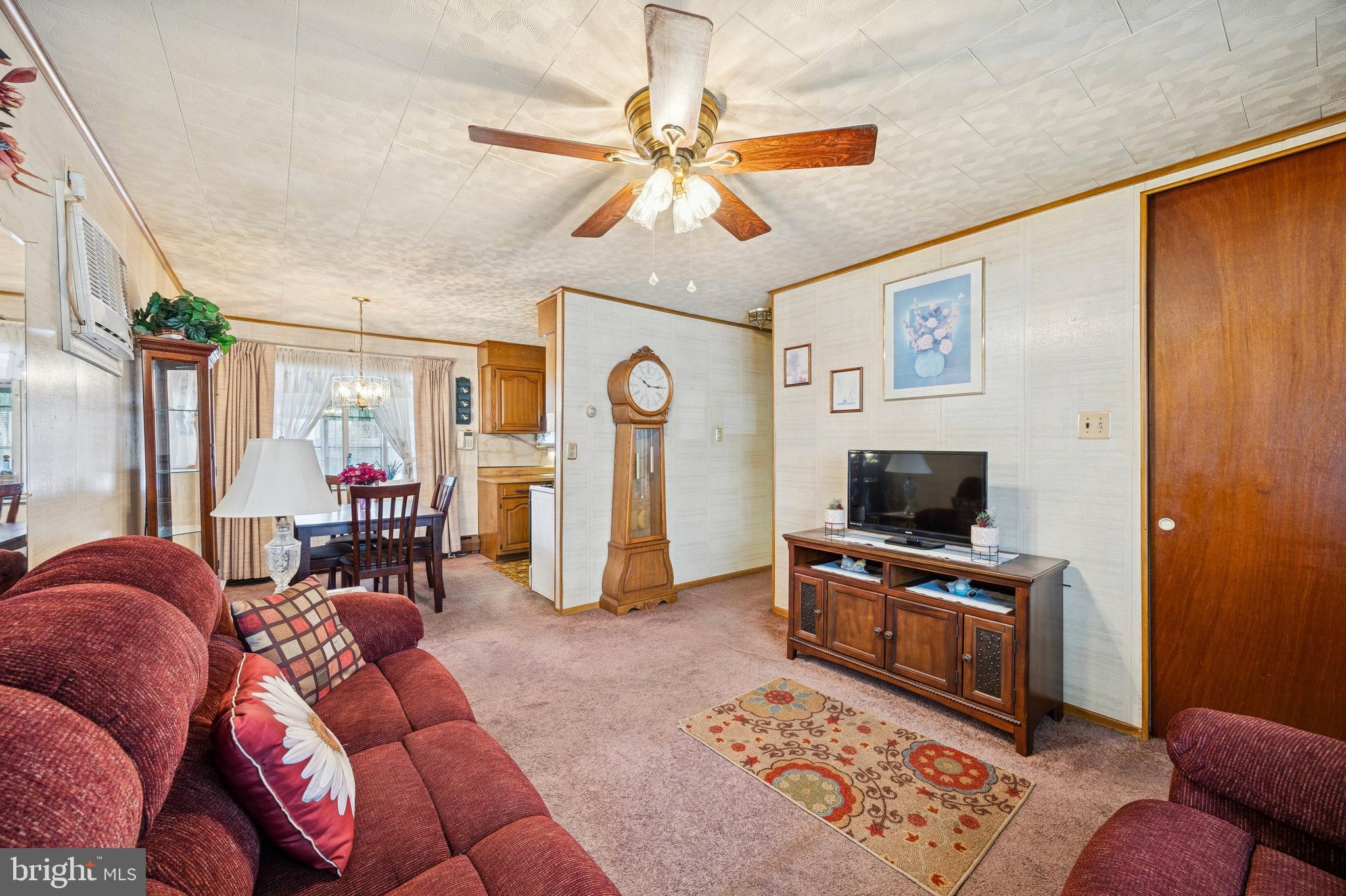 PENNSBURY HGTS - Residential