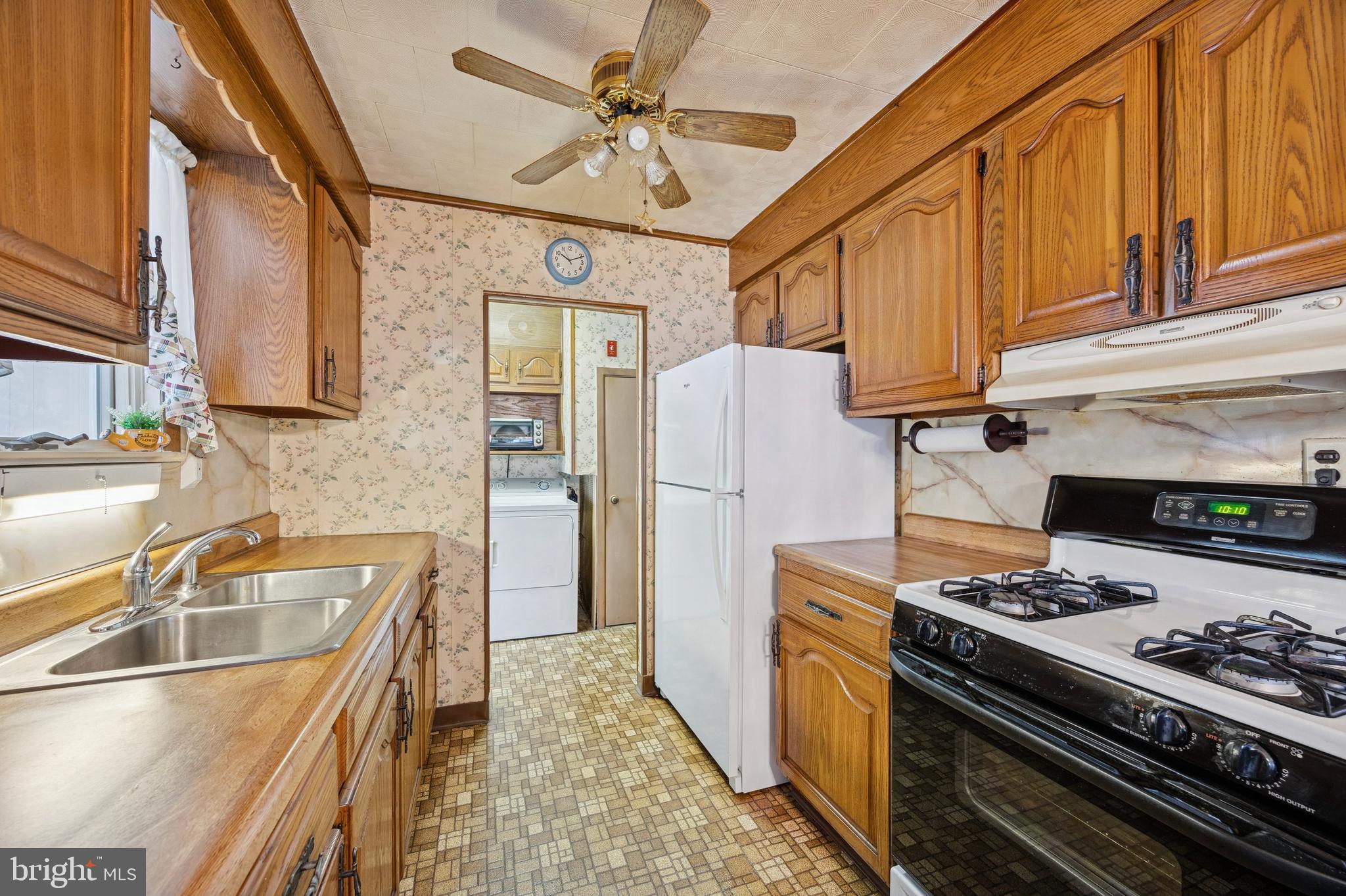 PENNSBURY HGTS - Residential