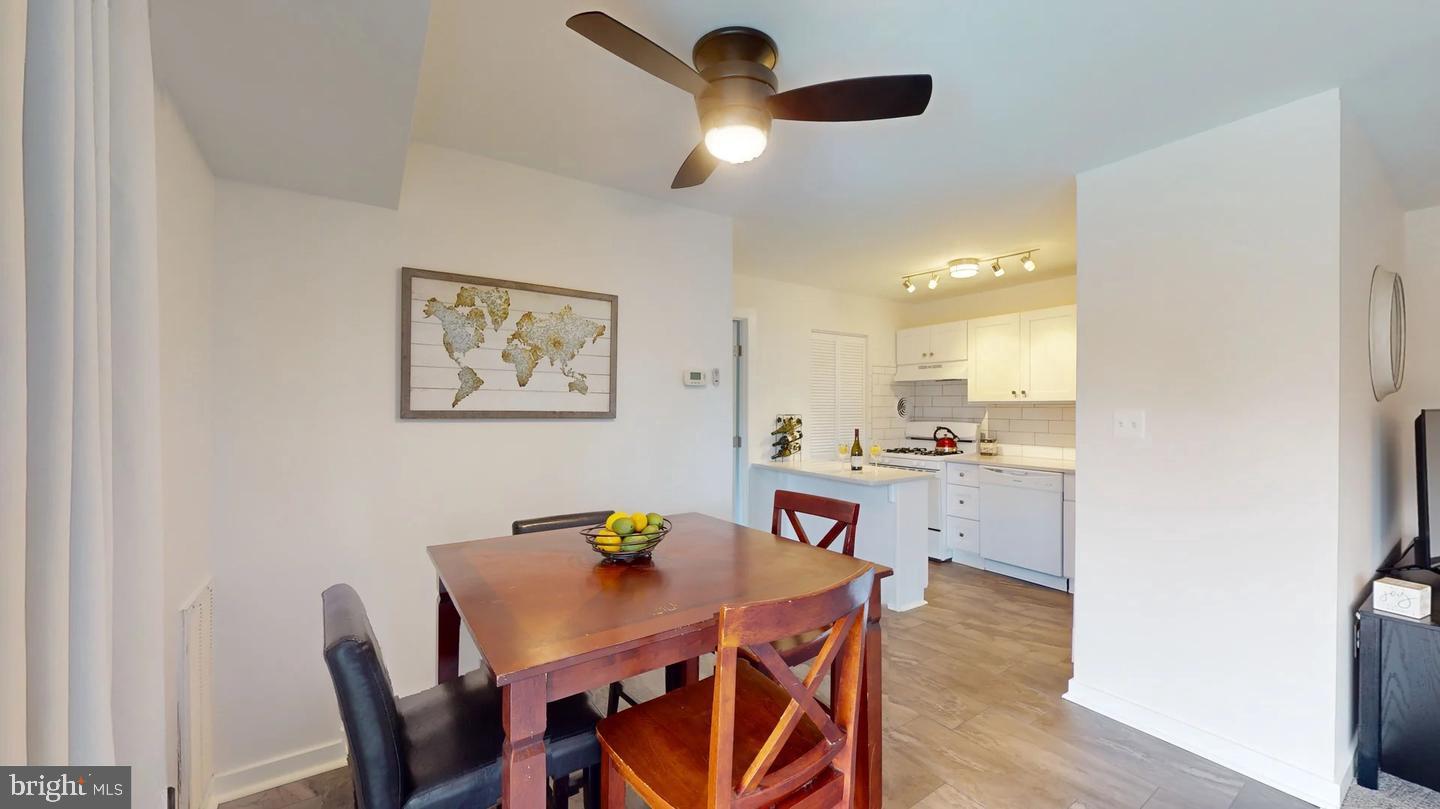 TIMBERLANE VILLAGE GARDEN CONDOMINIUMS - Residential Lease