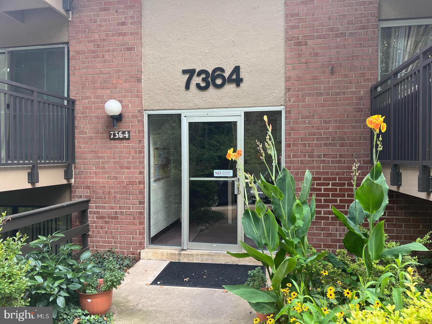 TIMBERLANE VILLAGE GARDEN CONDOMINIUMS - Residential Lease