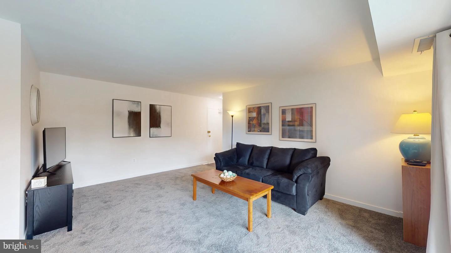 TIMBERLANE VILLAGE GARDEN CONDOMINIUMS - Residential Lease