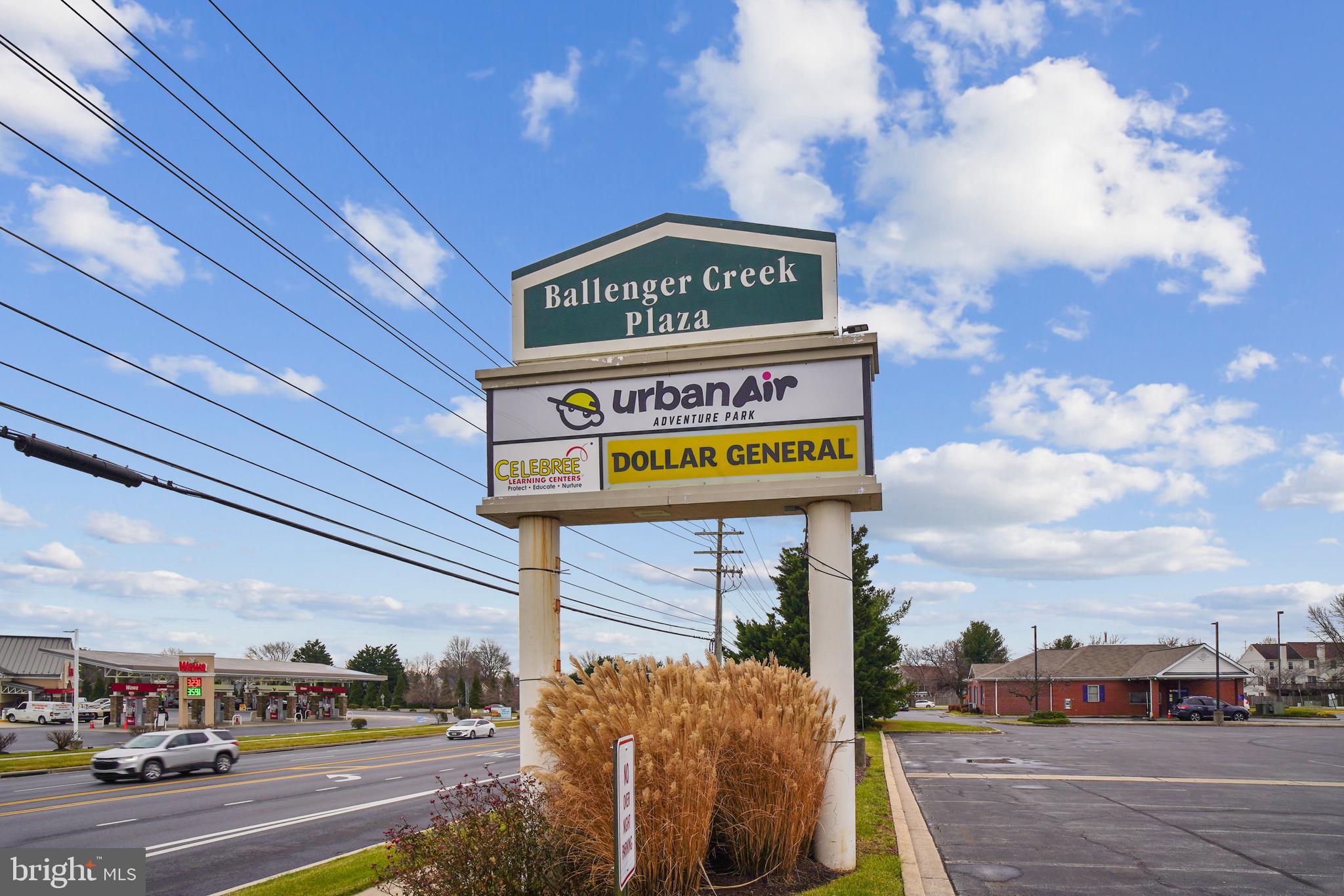 ROBIN MEADOWS - Residential