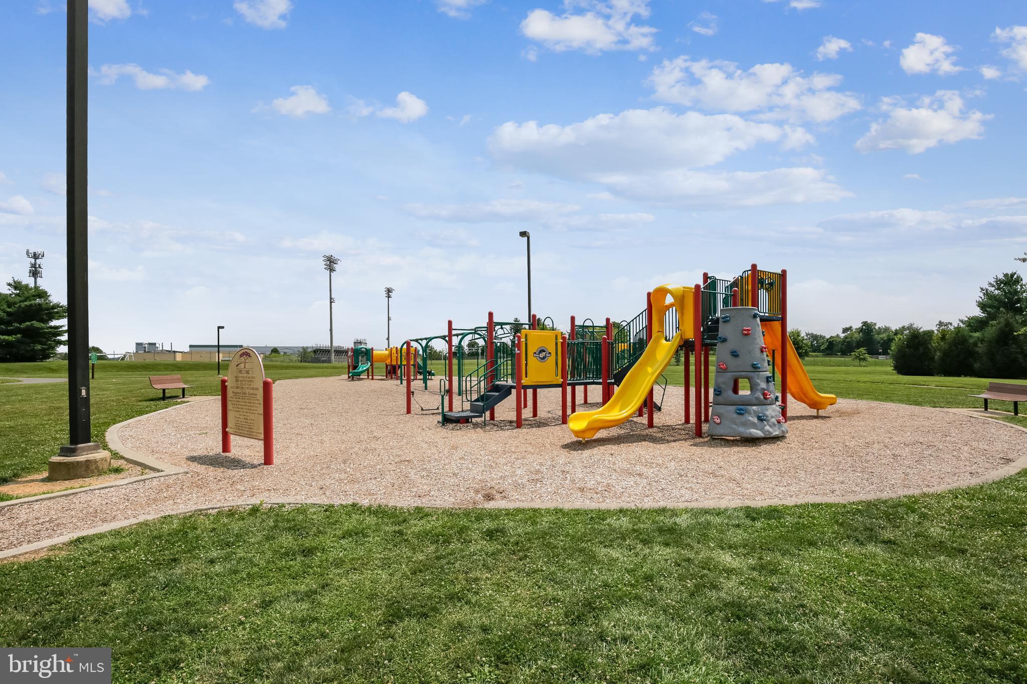 ROBIN MEADOWS - Residential