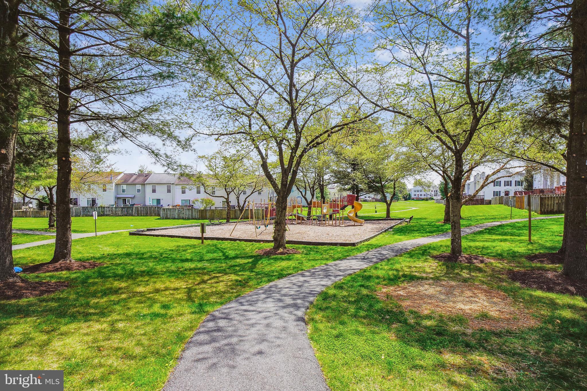 ROBIN MEADOWS - Residential