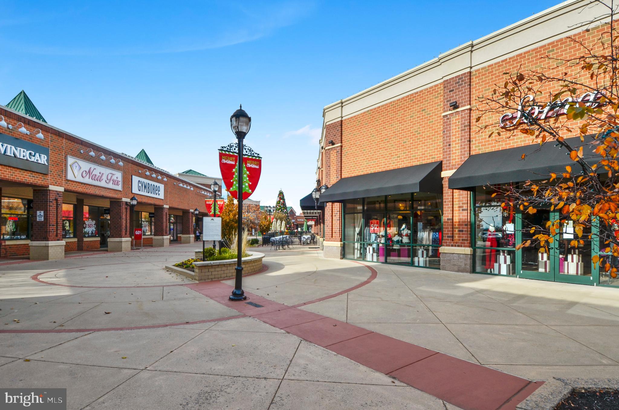 ROBIN MEADOWS - Residential