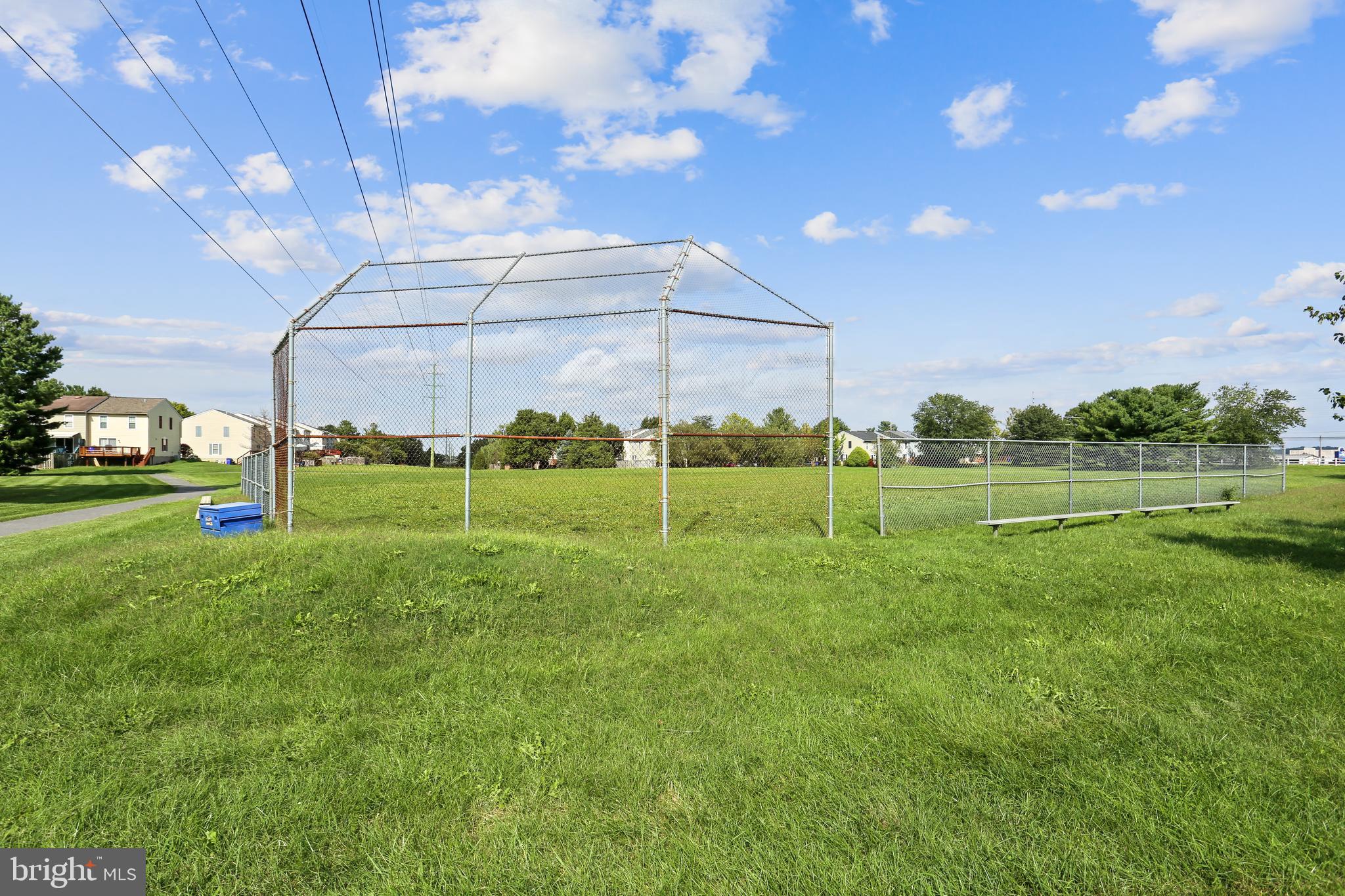 ROBIN MEADOWS - Residential