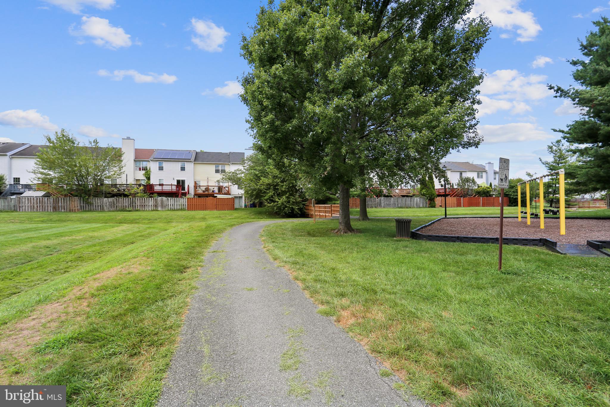 ROBIN MEADOWS - Residential