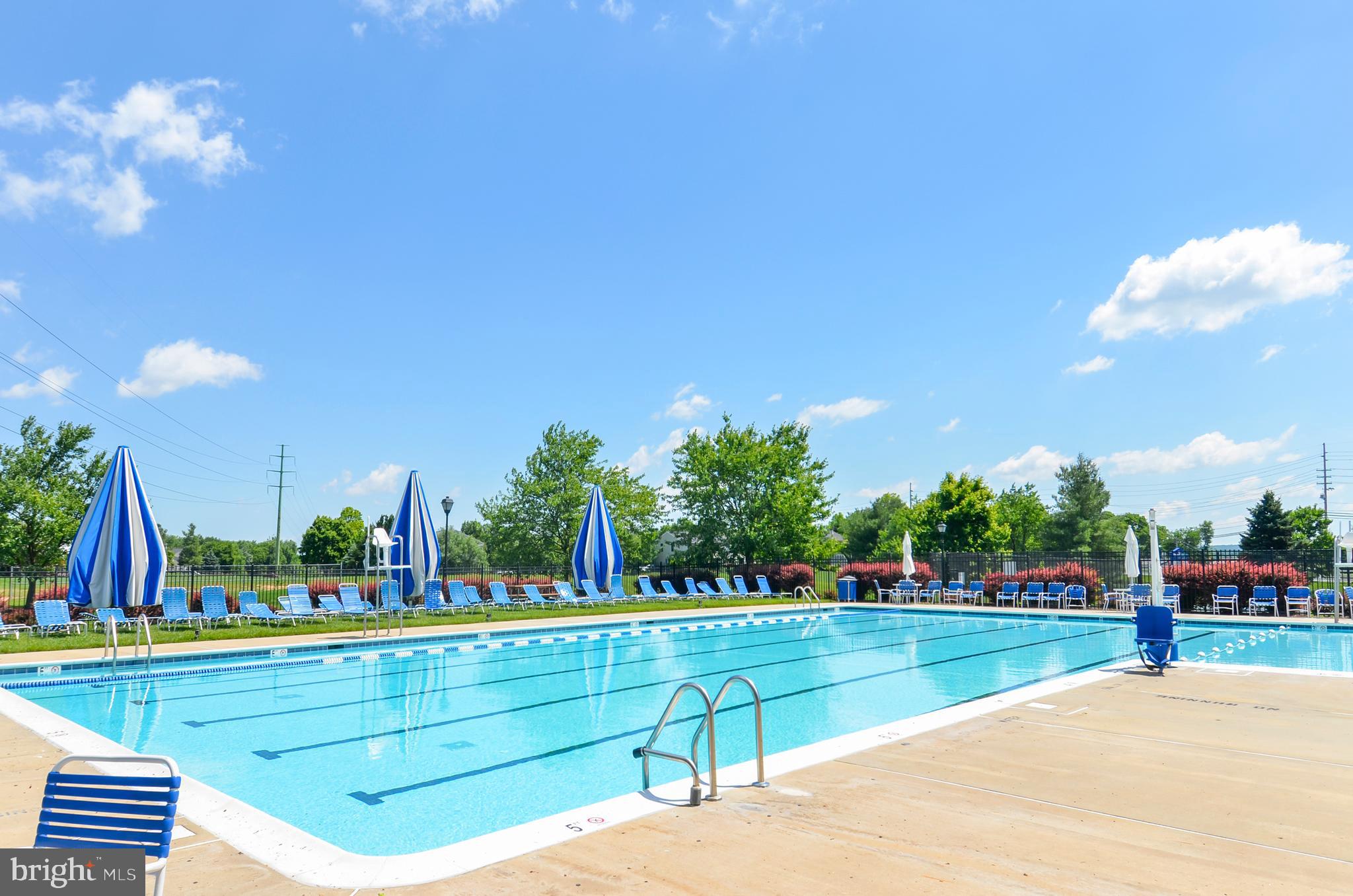 ROBIN MEADOWS - Residential