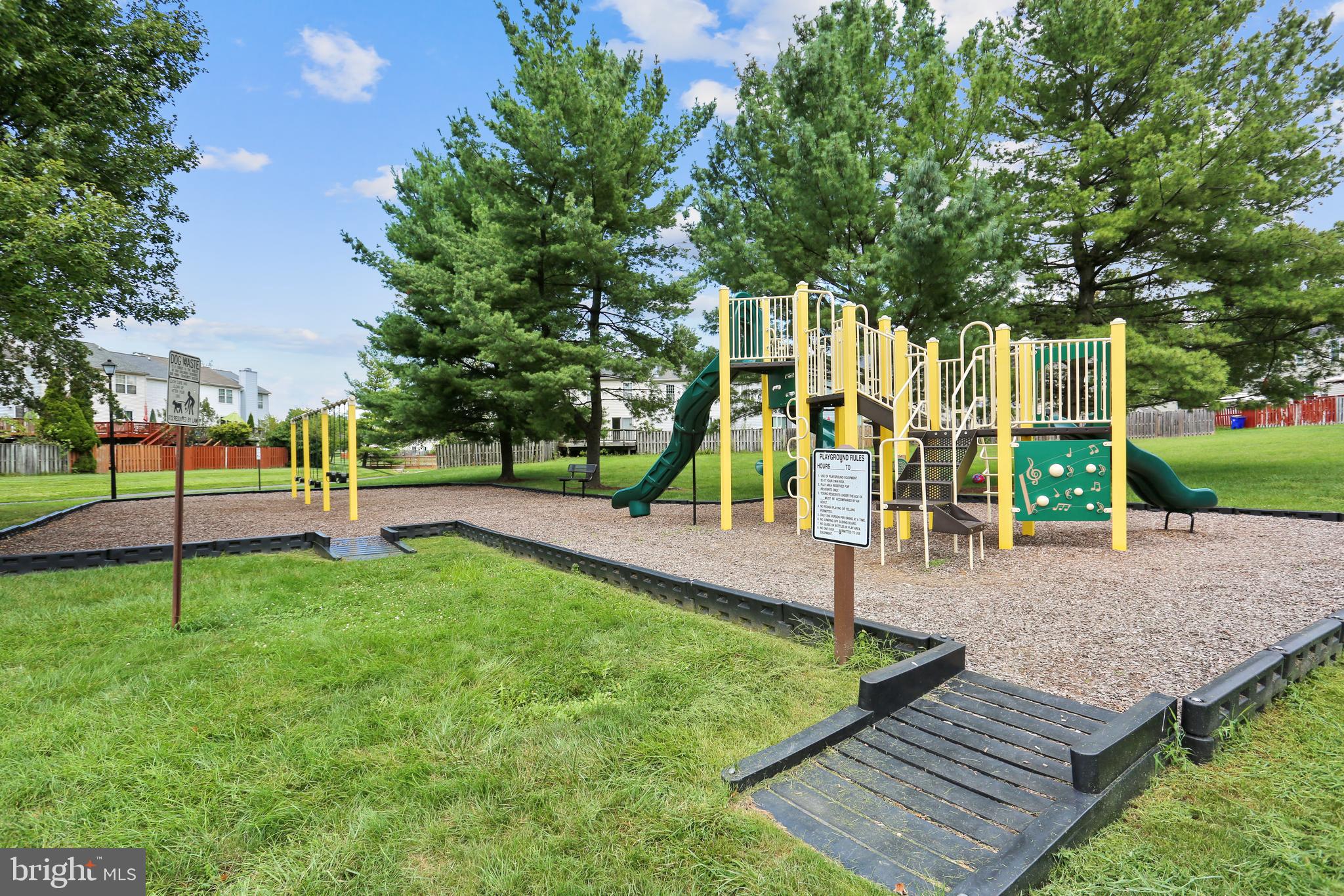 ROBIN MEADOWS - Residential