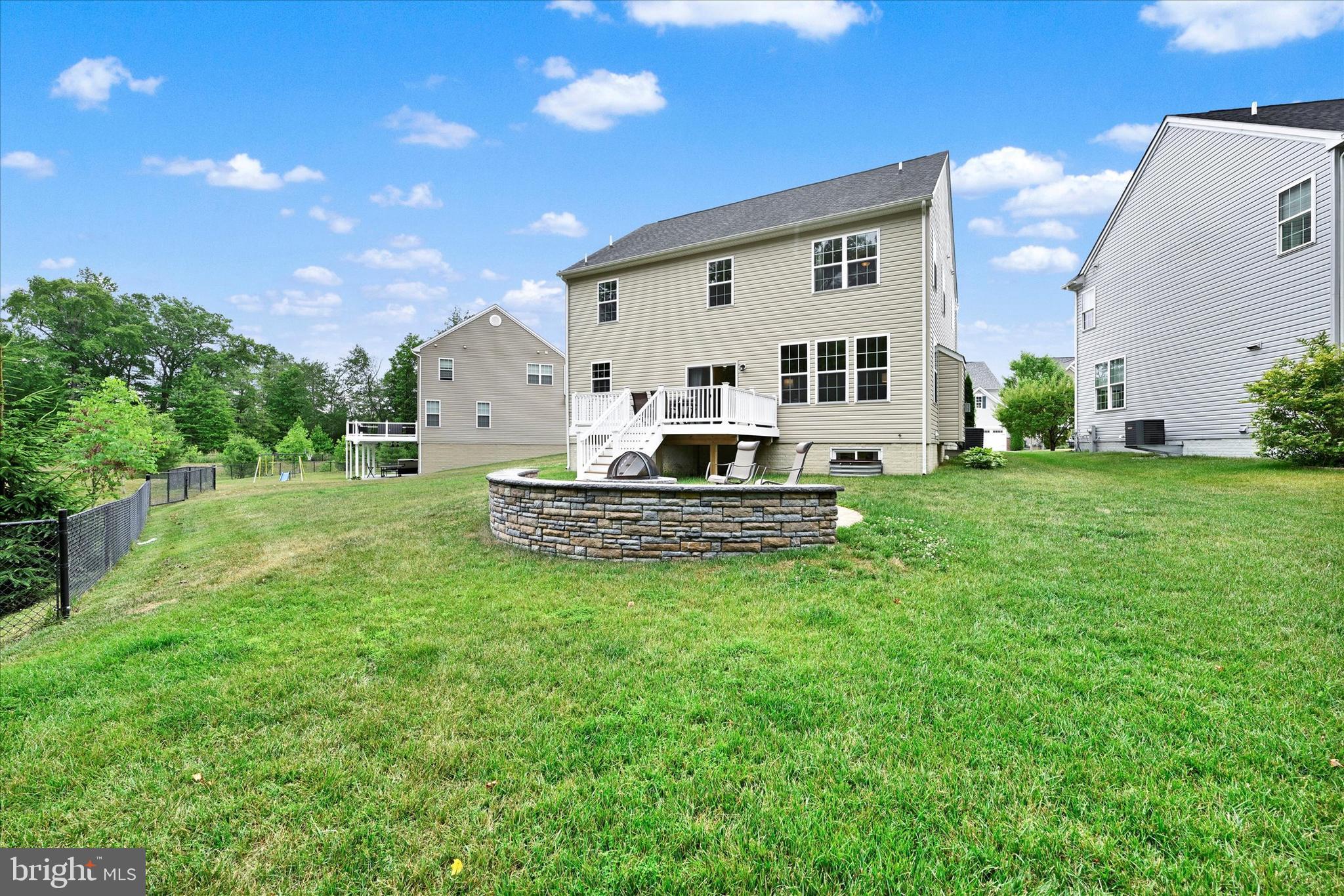 WINDLASS RUN - Residential