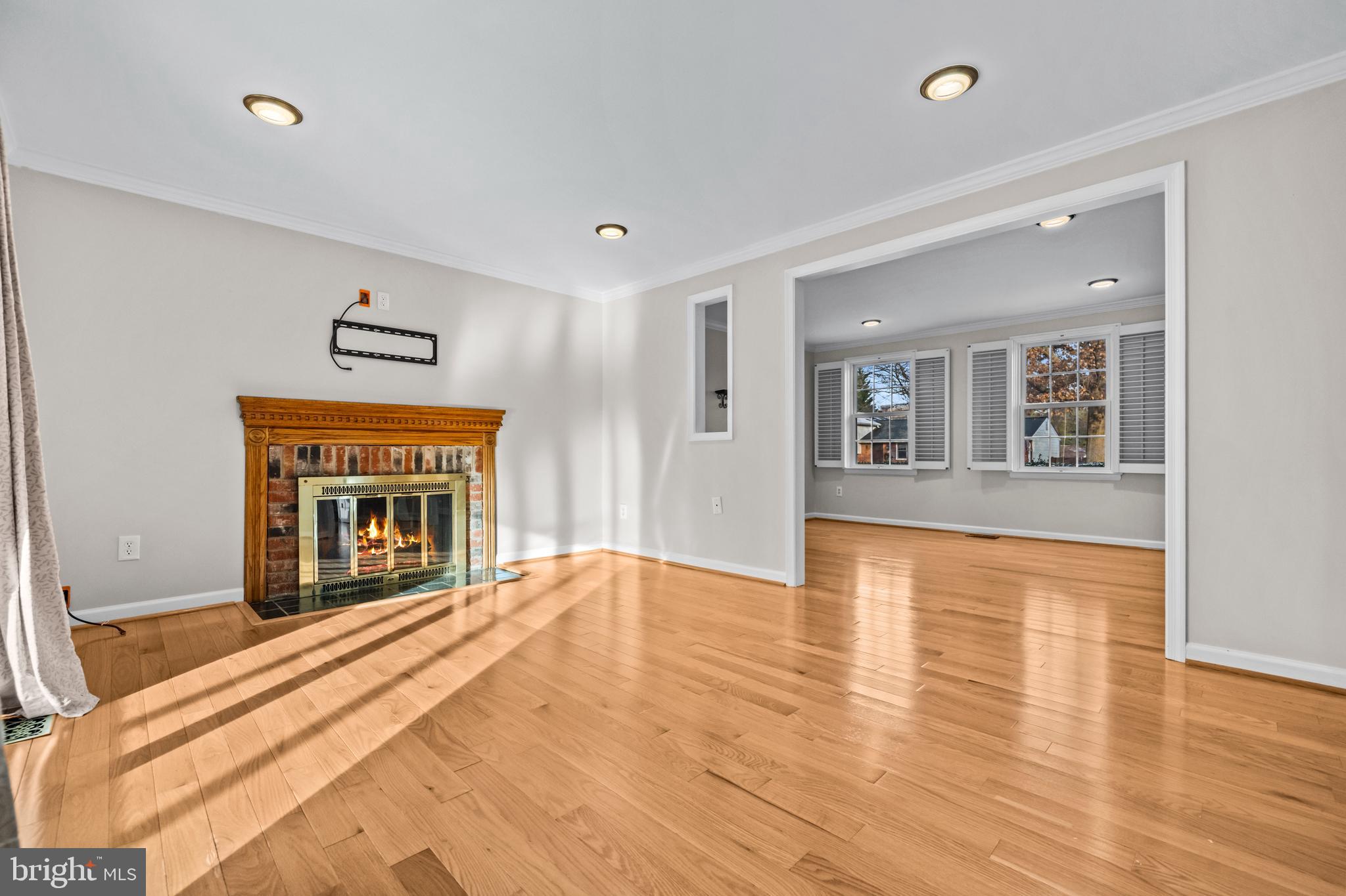 HOLMES RUN WOODS WEST - Residential Lease