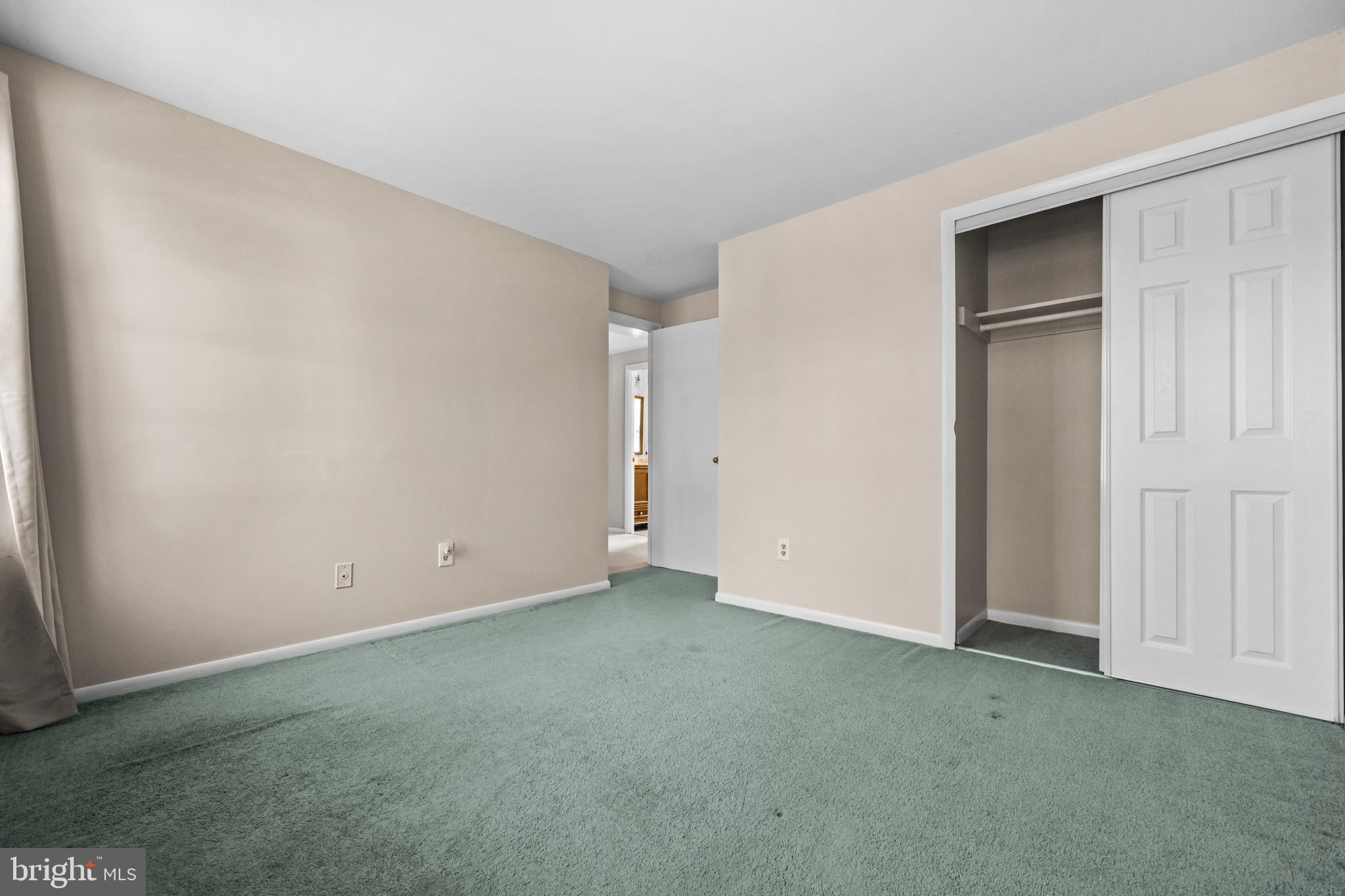 HOLMES RUN WOODS WEST - Residential Lease