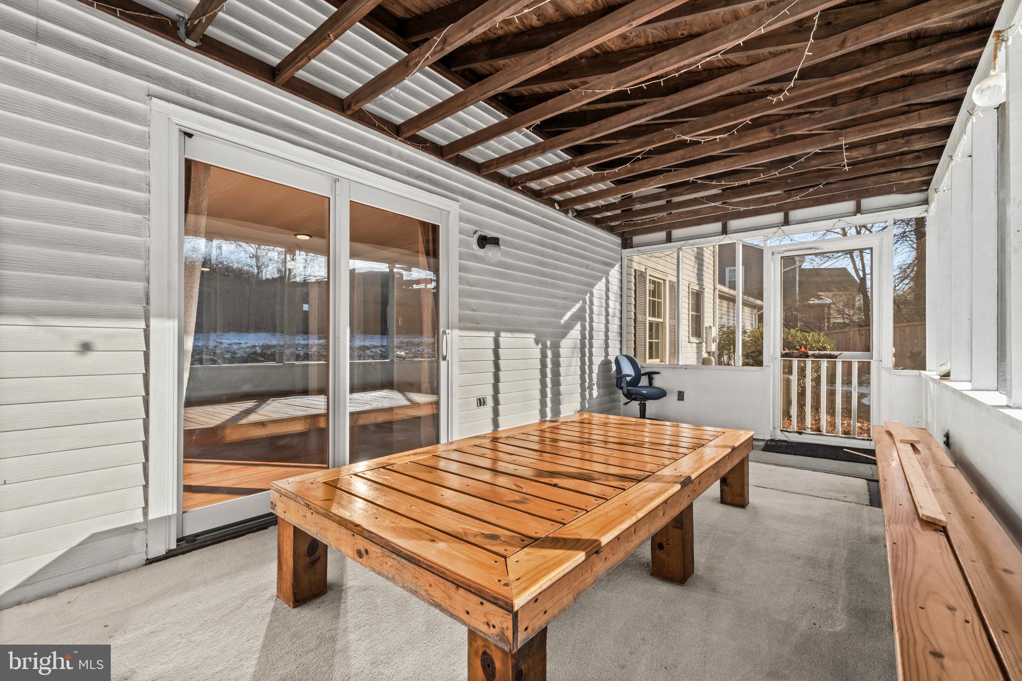 HOLMES RUN WOODS WEST - Residential Lease