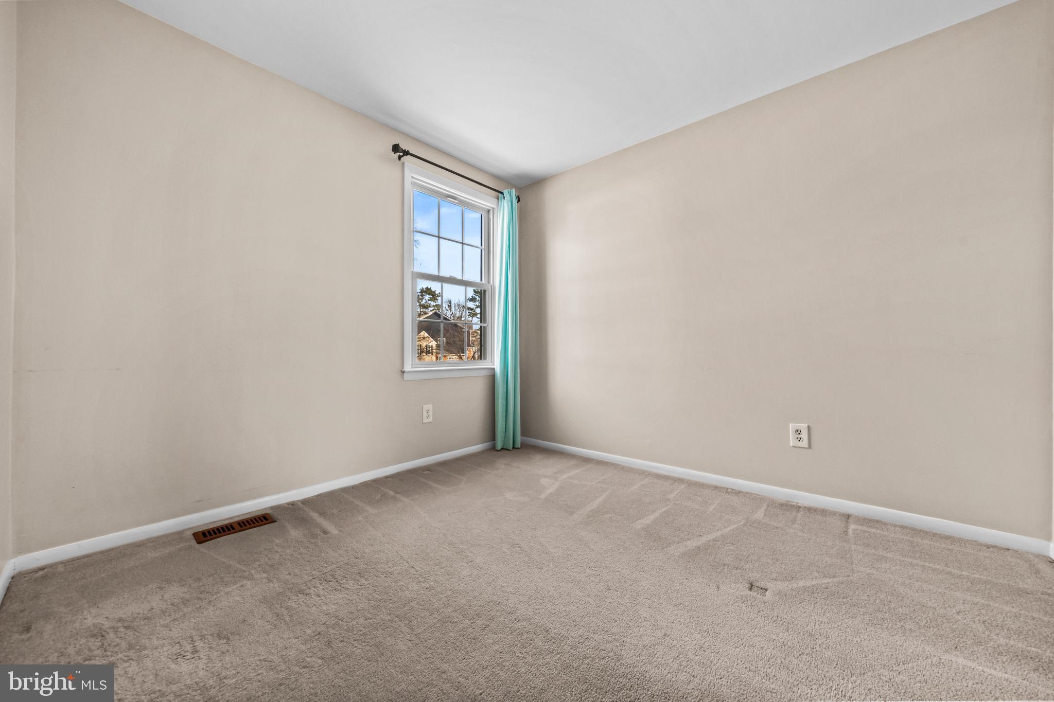 HOLMES RUN WOODS WEST - Residential Lease