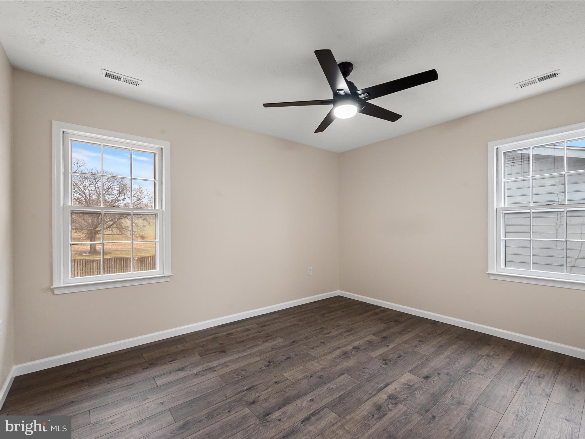 FOREST HILLS - Residential