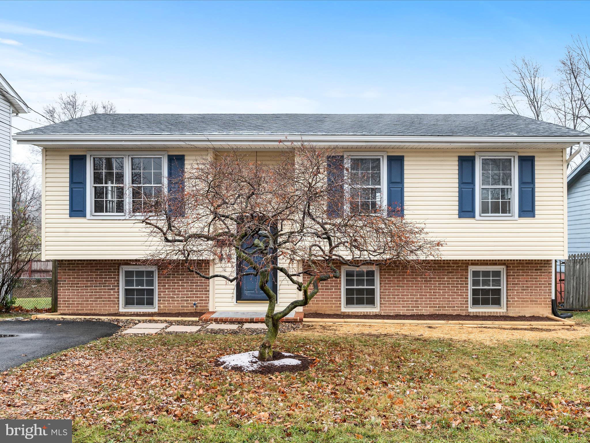 FOREST HILLS - Residential