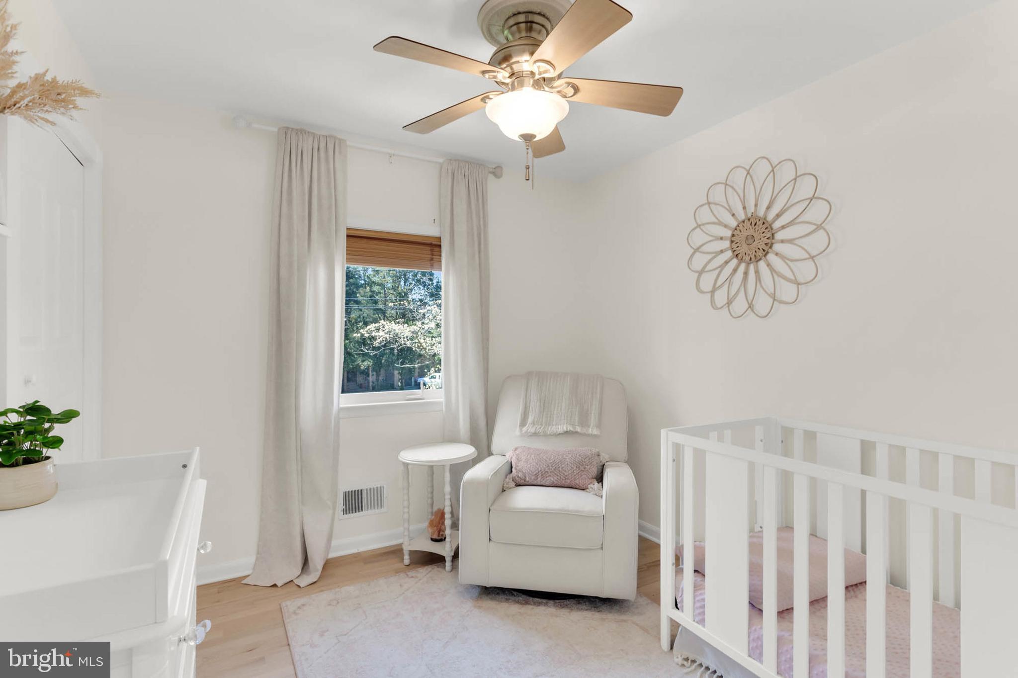 HILLSMERE SHORES - Residential