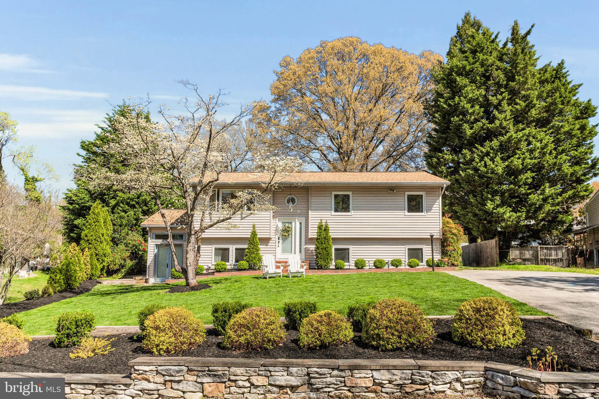 HILLSMERE SHORES - Residential