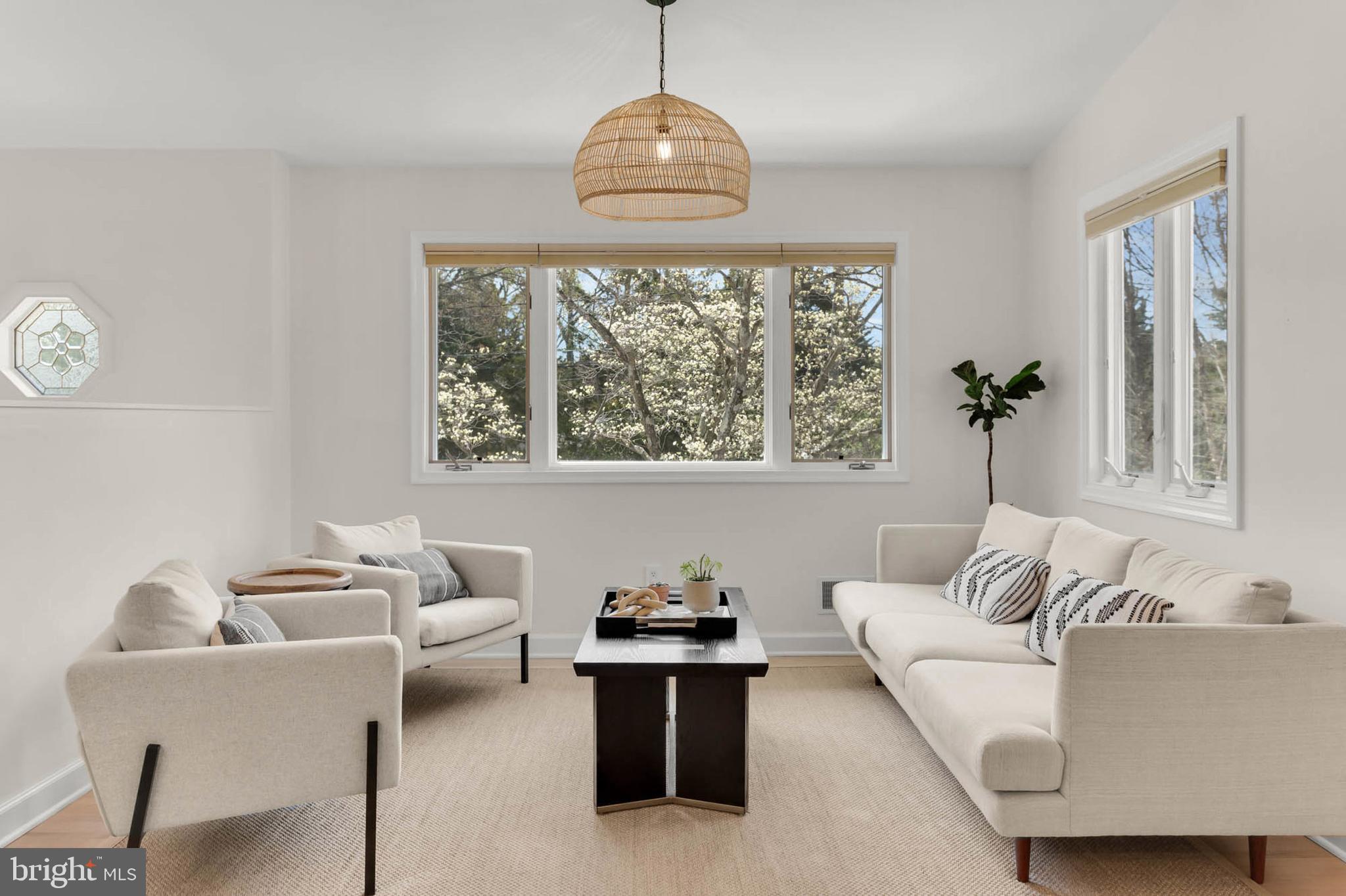 HILLSMERE SHORES - Residential