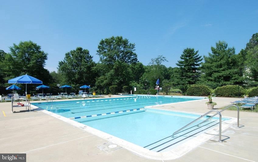 HILLSMERE SHORES - Residential