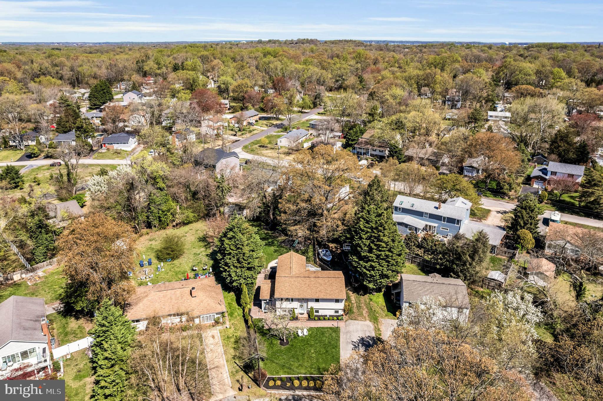 HILLSMERE SHORES - Residential