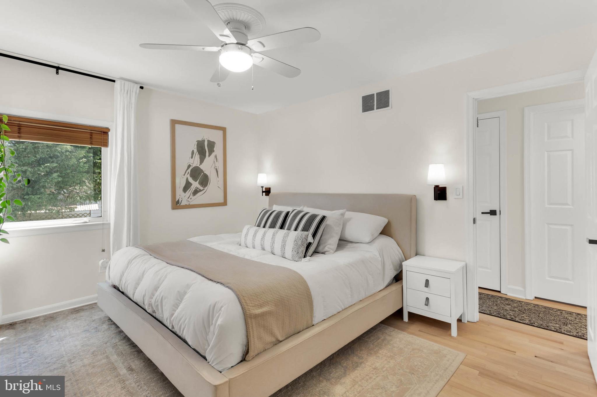 HILLSMERE SHORES - Residential